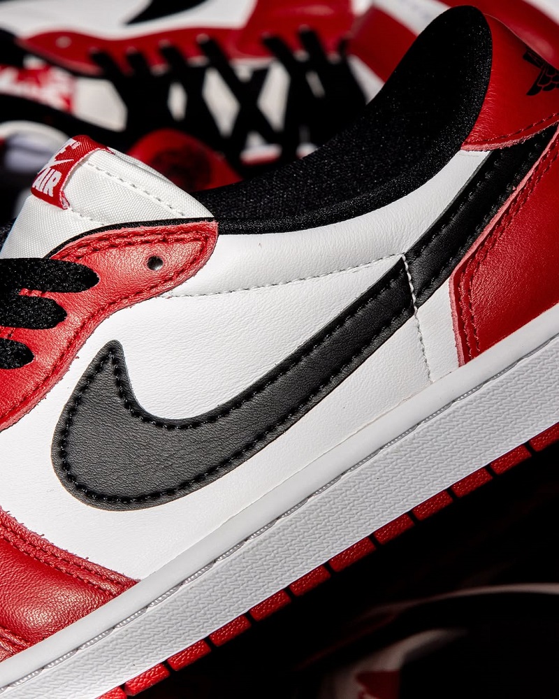 Air Jordan 1 Low OG “Chicago”