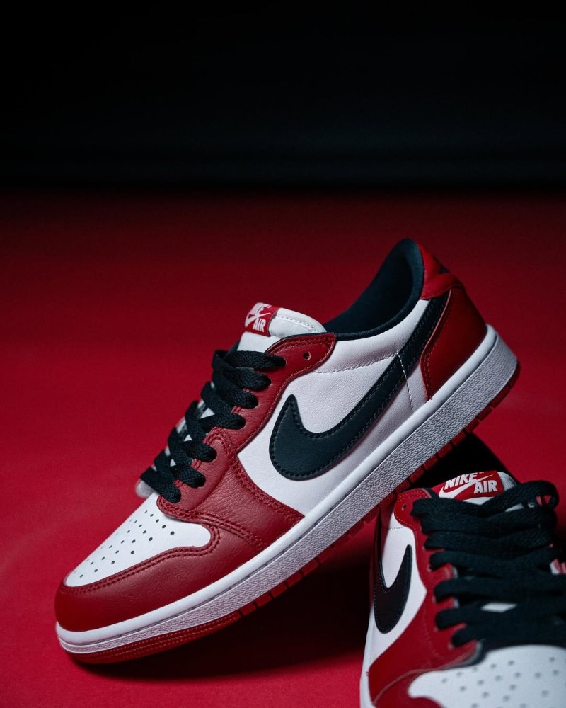 Air Jordan 1 Low OG “Chicago” 