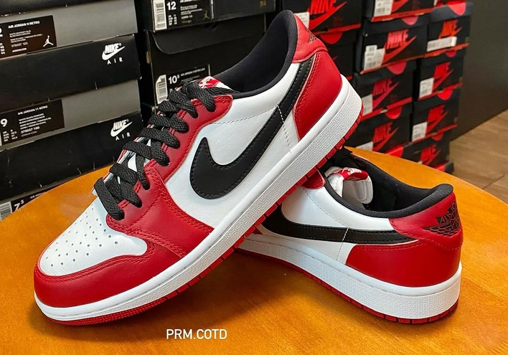 Air Jordan 1 Low OG “Chicago” 