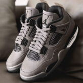 9月6日発売｜Air Jordan 4 “Cave Stone”の定価・抽選・販売店舗情報