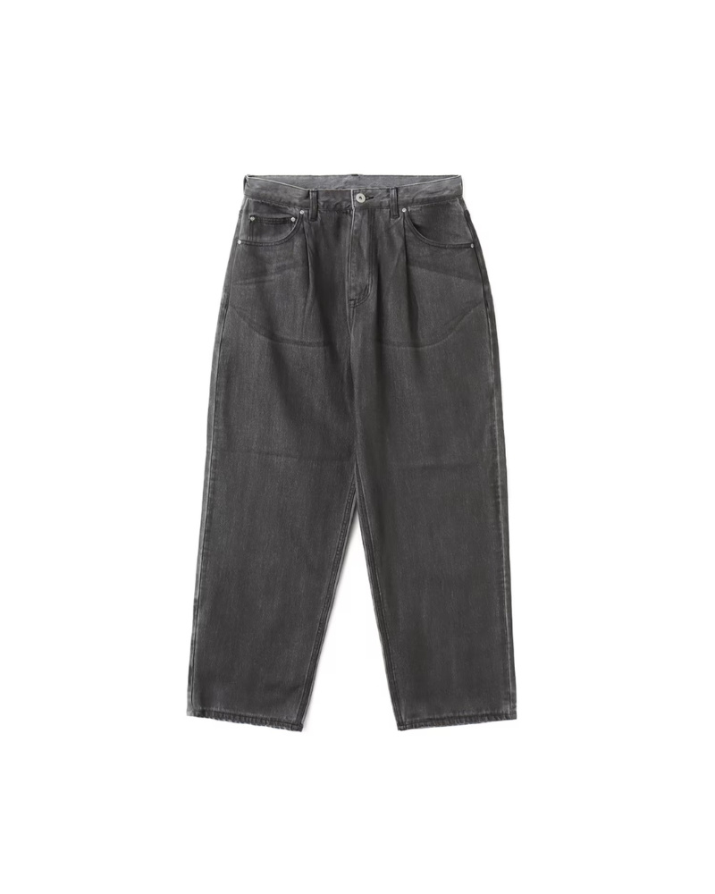 atmosアパレルライン「2025 Fall/Winter COLLECTION」