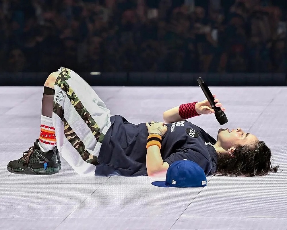 Billie Eilish x Air Jordan 4