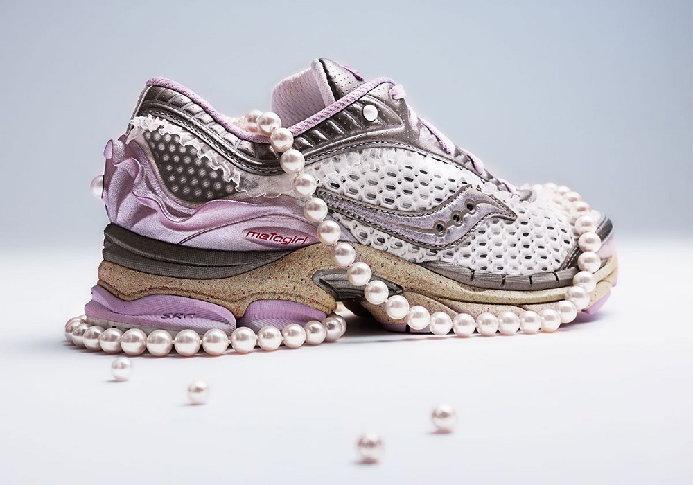 Metagirl Studio x SAUCONY Paramount “Daughter of the Moon”