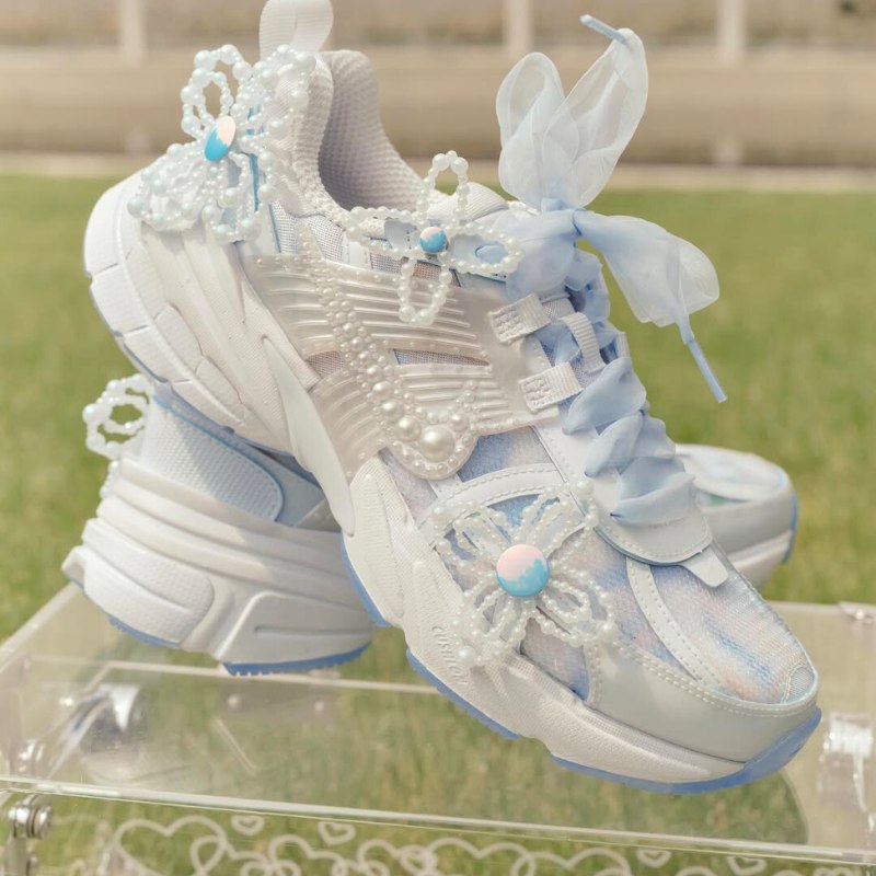 Susan Fang x Nike W V2K RUN