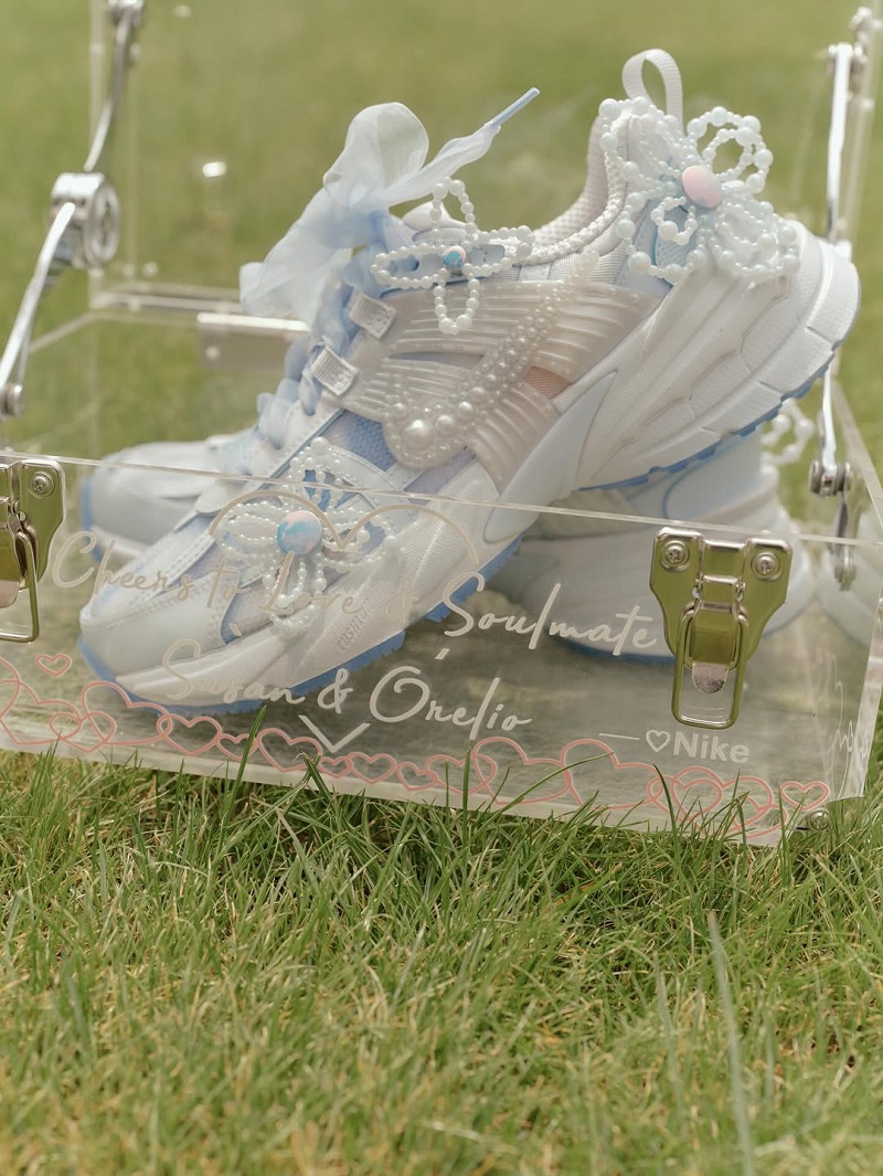 Susan Fang x Nike W V2K RUN