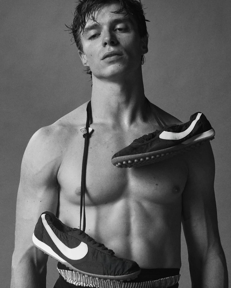 Jacquemus x Nike Jacumoon Shoe