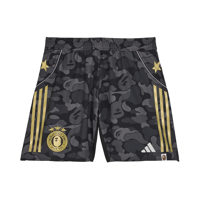 アディダス とBAPE®の 限定コラボコレクション