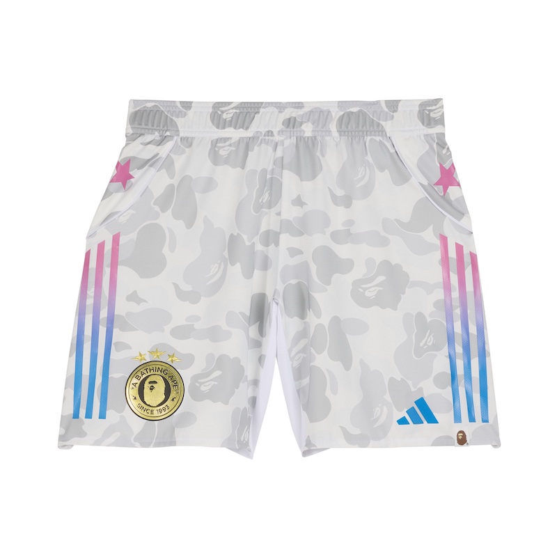 アディダス とBAPE®の 限定コラボコレクション