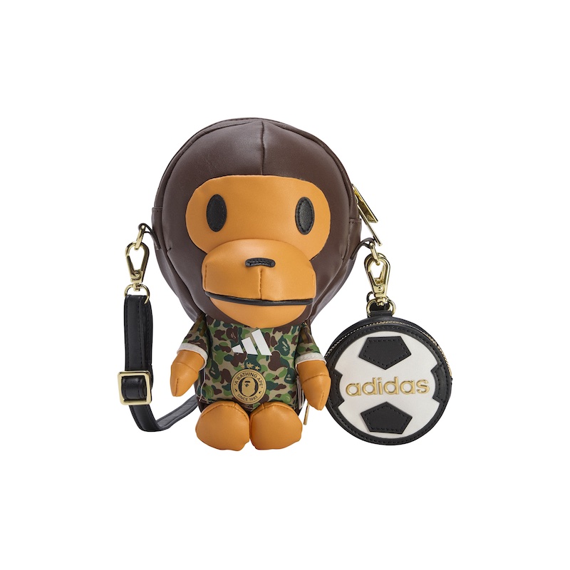 アディダス とBAPE®の 限定コラボコレクション