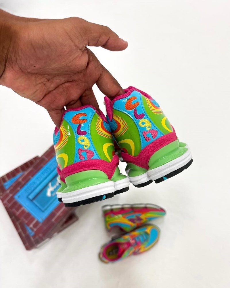 Aminé x New Balance 2000 “Biblioteca”