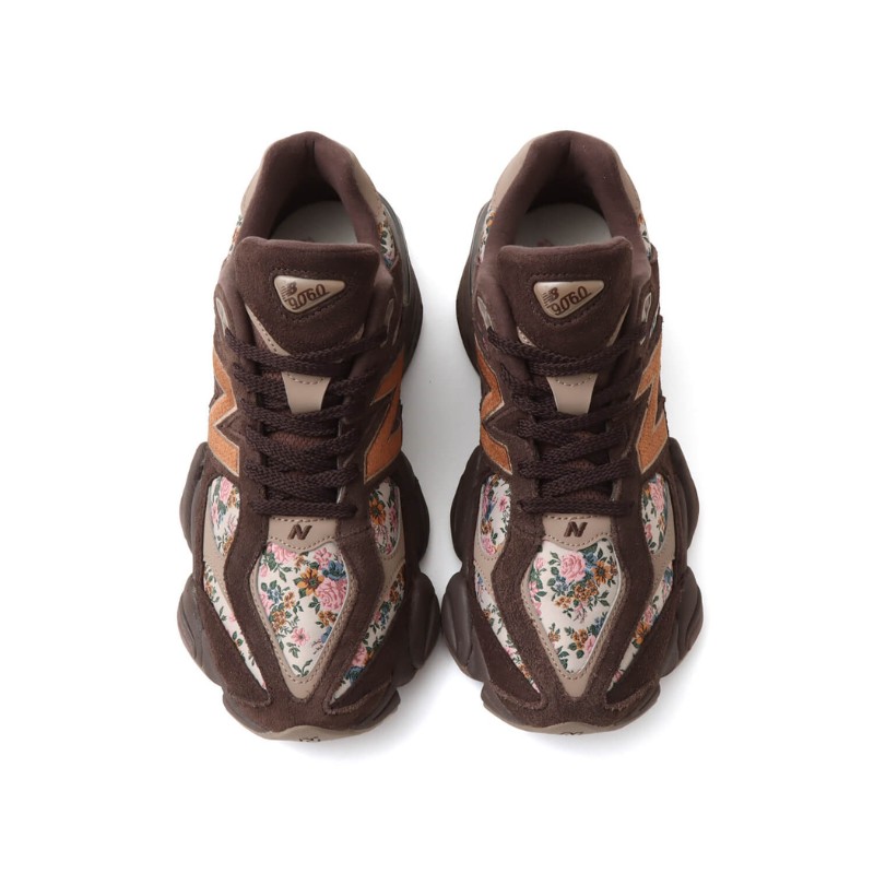 atmos pink x New Balance U9060ATP 18世紀のバロック様式なスタイルをシューズに落とし込んだモダンクラシックな一足