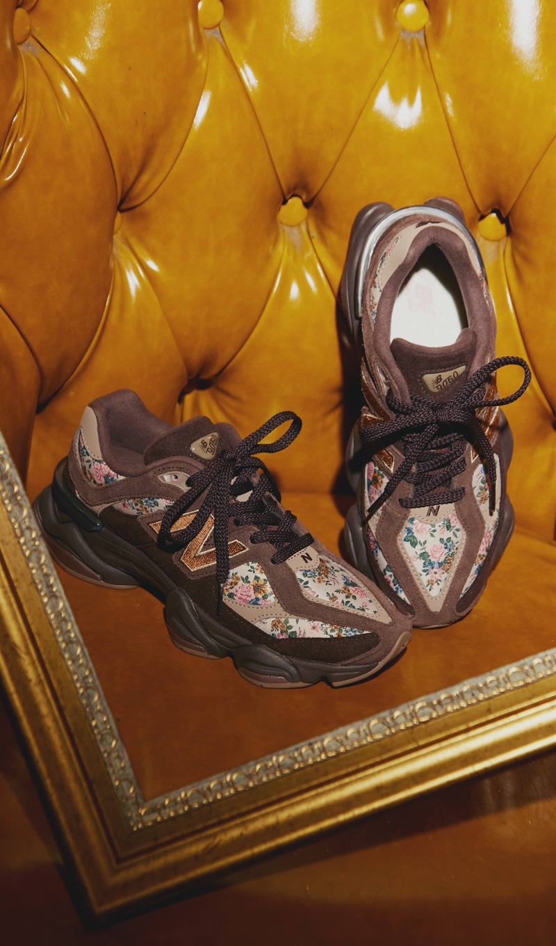 atmos pink x New Balance U9060ATP 18世紀のバロック様式なスタイルをシューズに落とし込んだモダンクラシックな一足