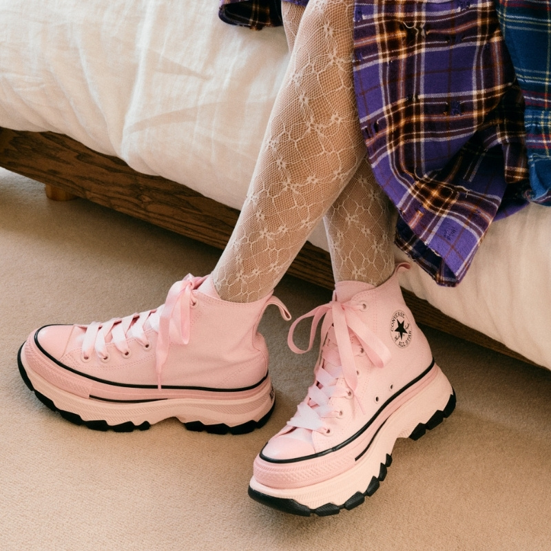 9月26日順次発売｜CONVERSE 2025年秋冬「ギャルパンク」Collection 世代を超えて愛される“パンク”を、今のムードで着こなす