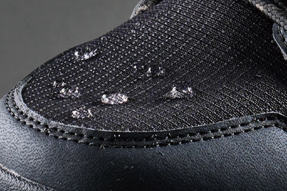 DC Shoes "GLAZE HI" & "GLAZE" 防水・防滑・保温機能を備えたスニーカーブーツ