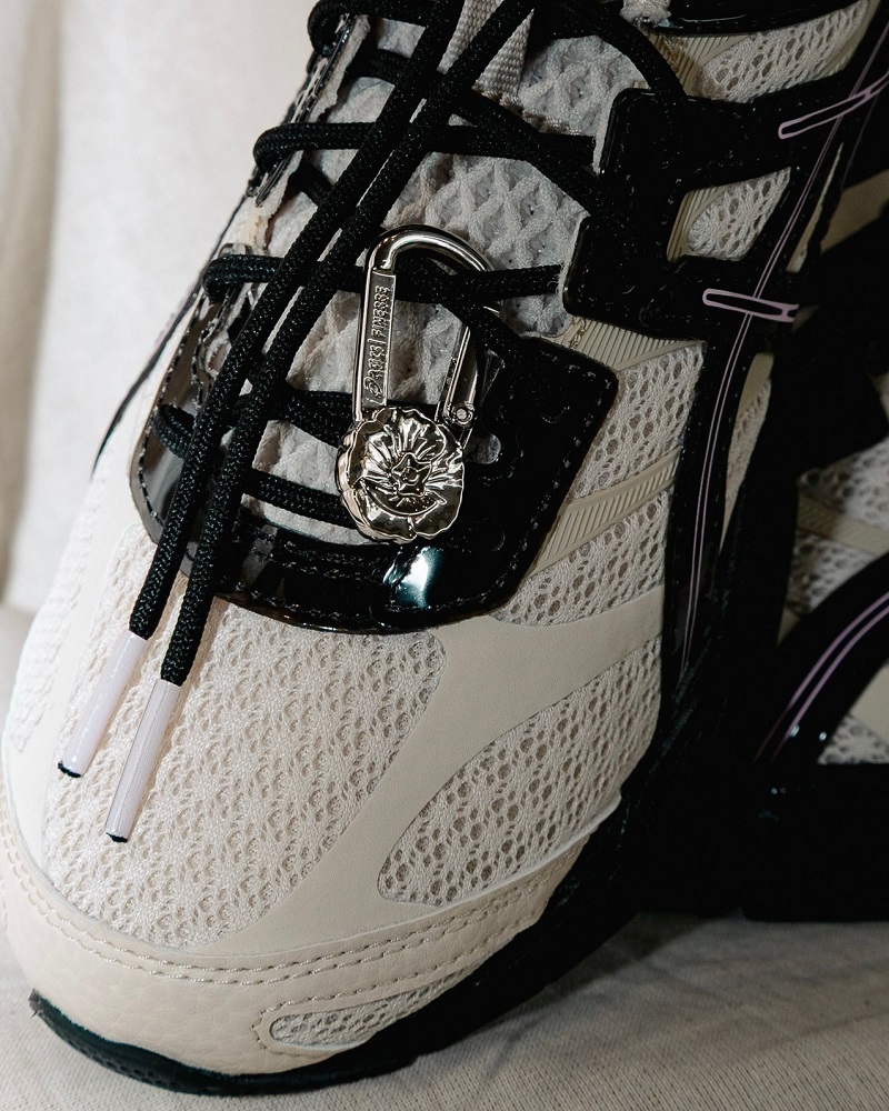 Finesse x ASICS GEL-Cumulus 16