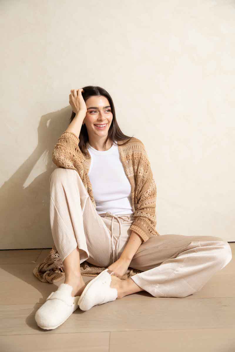 10月中旬発売｜「GENUINS」から高いクッション性と保温性を兼ね備えた新作クロッグサンダルが登場