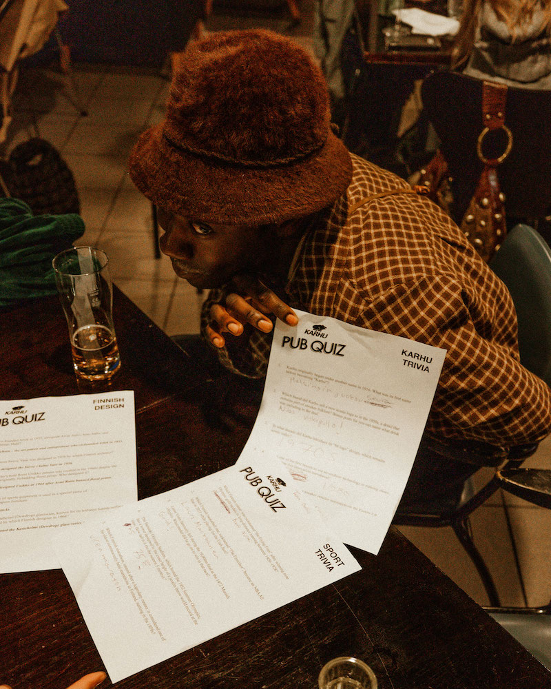 KARHU「Pub Quiz」パック "Pub Quiz"から着想を得た新色が登場