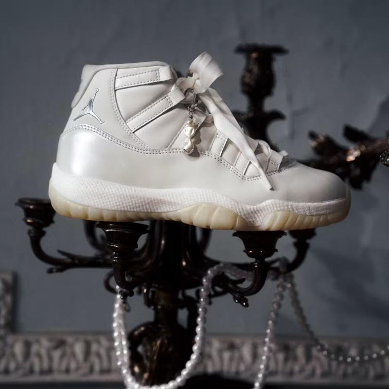 11月15日発売｜Wmns Air Jordan 11 Retro “Pearl”の定価・抽選・販売店舗情報