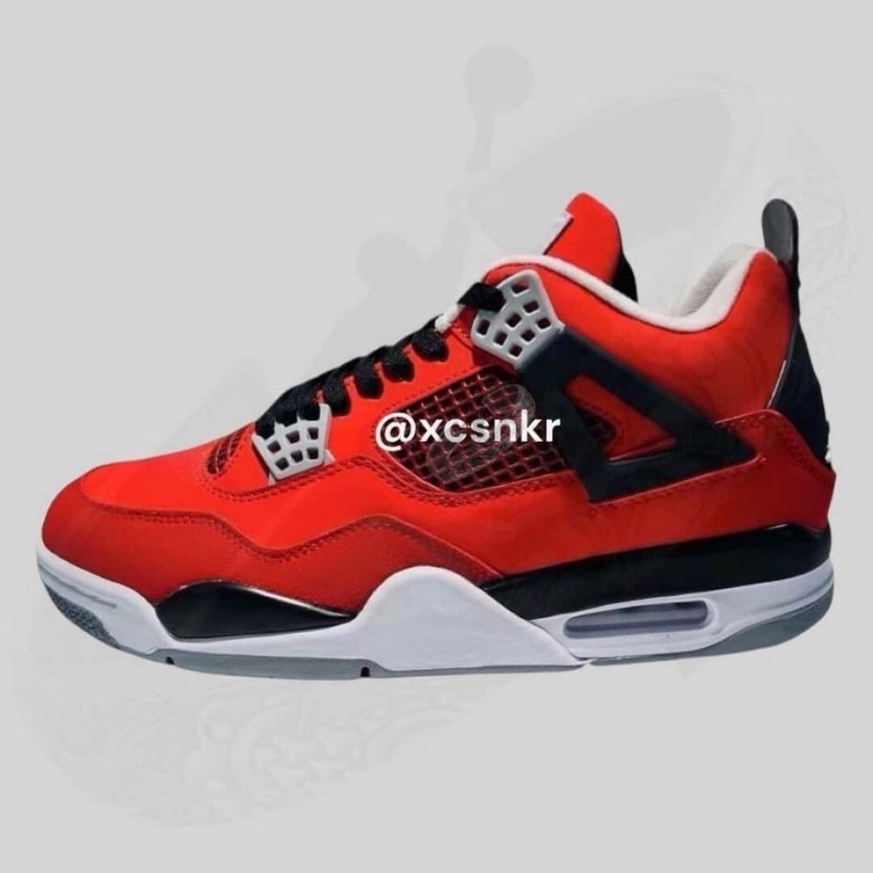 Air Jordan 4 Retro “Toro Bravo”