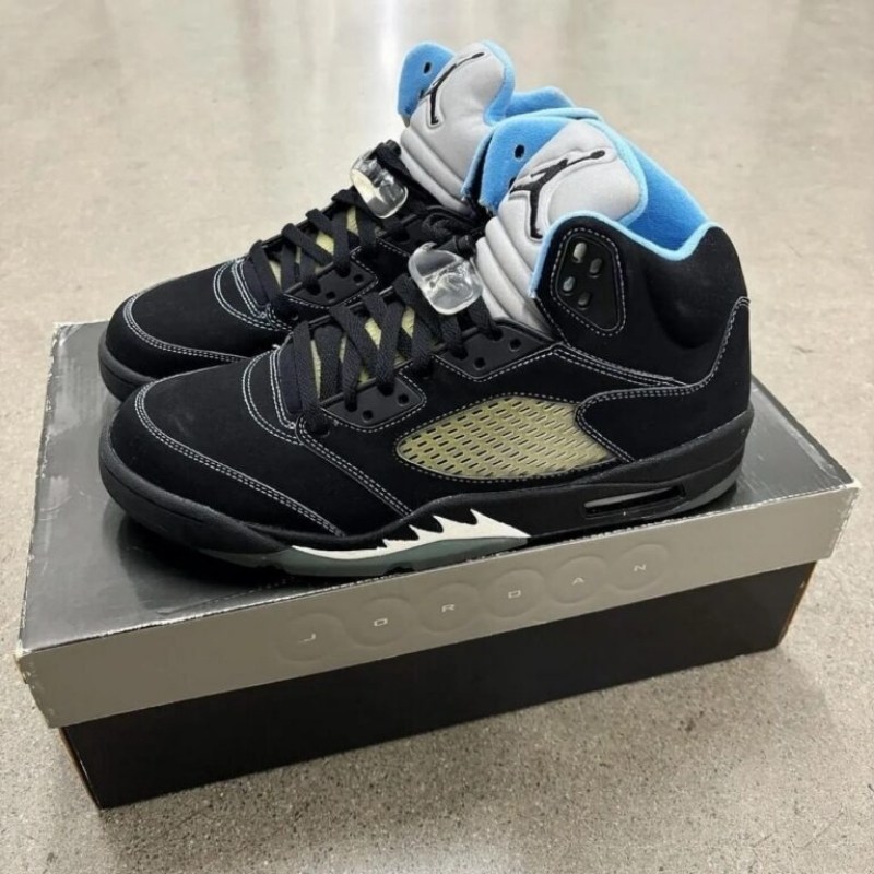 Air Jordan 5 Retro “Black/University Blue”