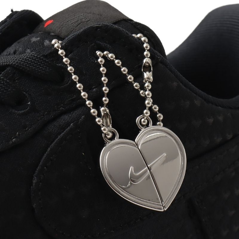 Nike Air Force 1 RETRO “Valentine’s Day”