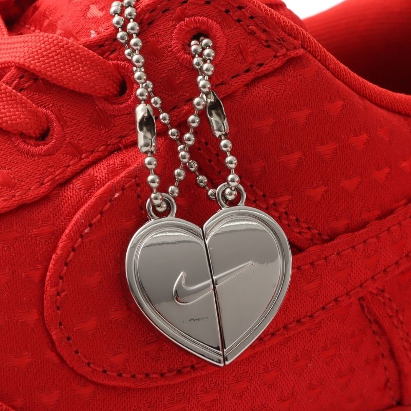 Nike Air Force 1 RETRO “Valentine’s Day”