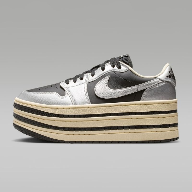 12月20日/1月23日/4月3日,13日新色発売｜Wmns Air Jordan 1 Triple Stack の定価・抽選・販売店舗情報