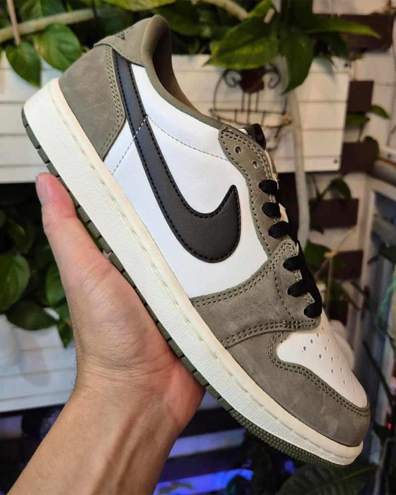 Air Jordan 1 Low OG “Medium Olive”