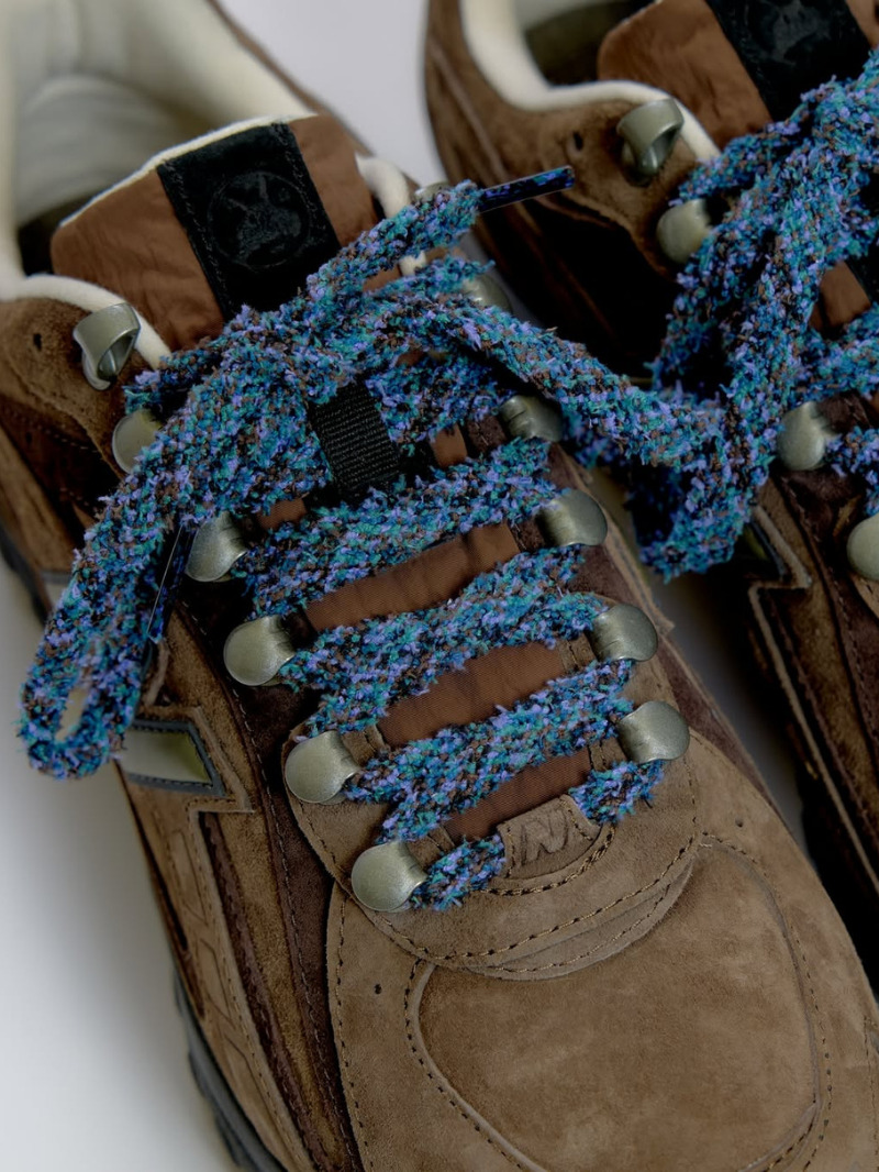 BASKETCASE x New Balance 204L