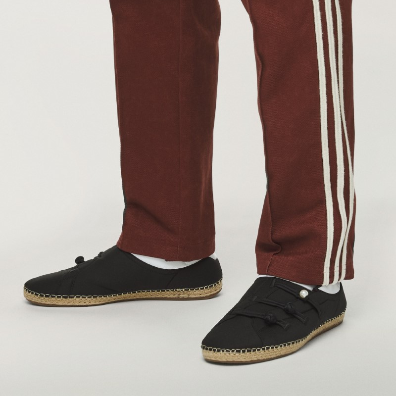 CLOT x adidas Qi Flow