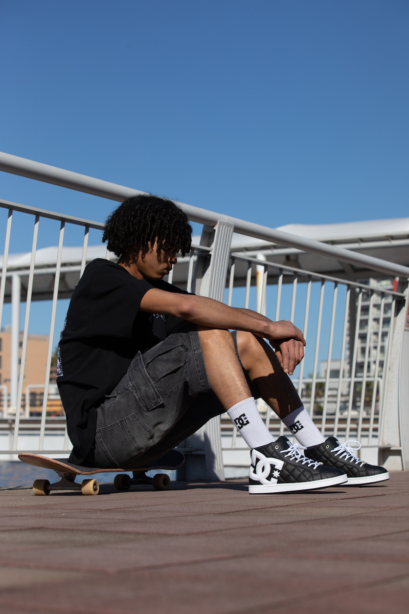 12月12日発売|DC Shoes 「ALLIANCE HI SE SN」90年代ストリートカルチャーのDNAを纏う新作スニーカー