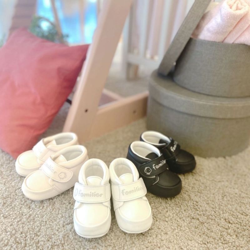 ファミリア ファーストシューズ