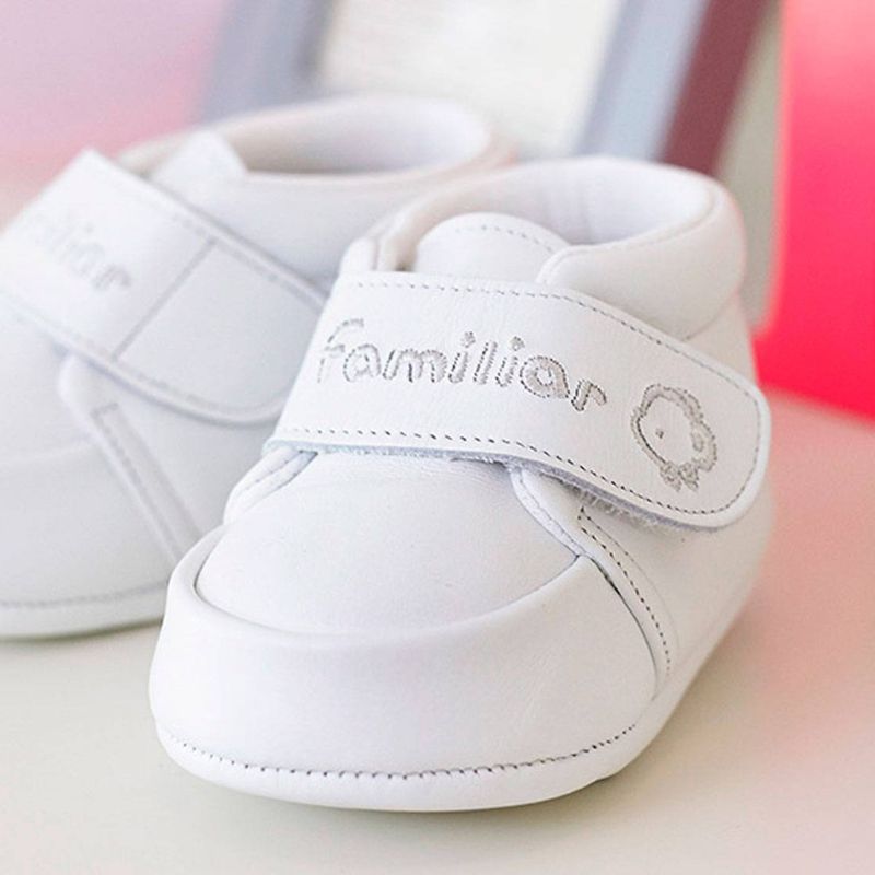 世代を超えて受け継ぐ喜びを！ファミリア（Familiar）のファーストシューズが選ばれる理由