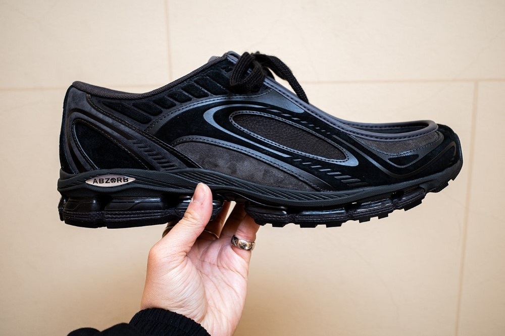 Comme des Garçons HOMME x New Balance U1890A