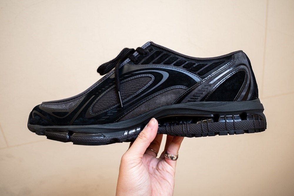 Comme des Garçons HOMME x New Balance U1890A