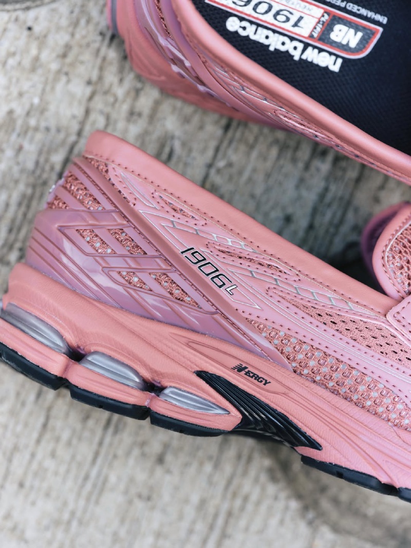 New Balance 1906L “Rosewood”