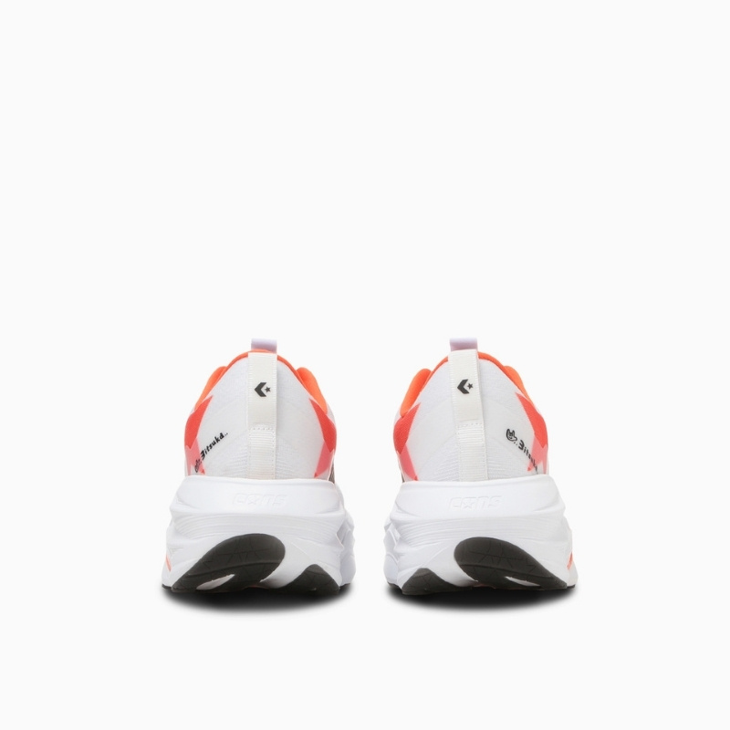 2月13日発売｜CONVERSE ブランド初の厚底モデル「CONS RUNBOUNCE / 3itsuka」が発売開始