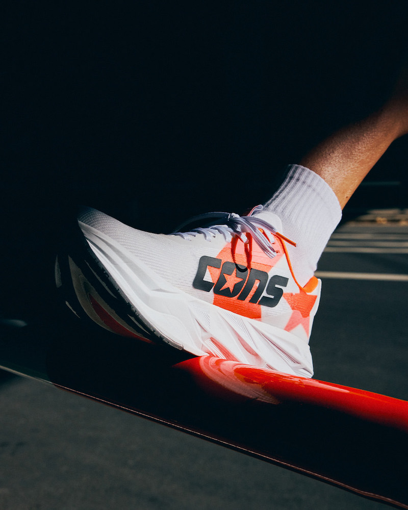 2月13日発売|CONVERSE ブランド初の厚底モデル「CONS RUNBOUNCE / 3itsuka」が発売開始