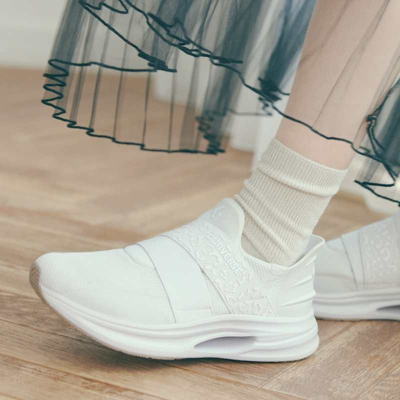 発売中｜CONVERSEのハンズフリーシューズ「CAVESTAR SLIT SLIDE」に2026春夏モデルが登場