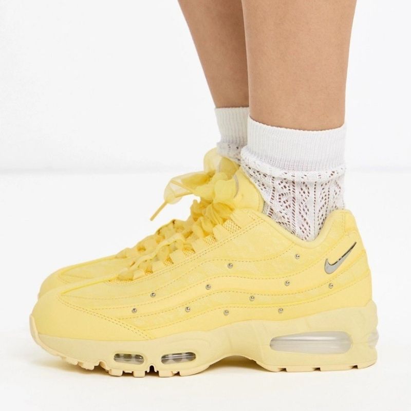Nike Wmns Air Max 95 Big Bubble “Soft Yellow”
