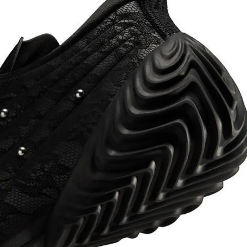 Nike Wmns Astra Ultra PRM