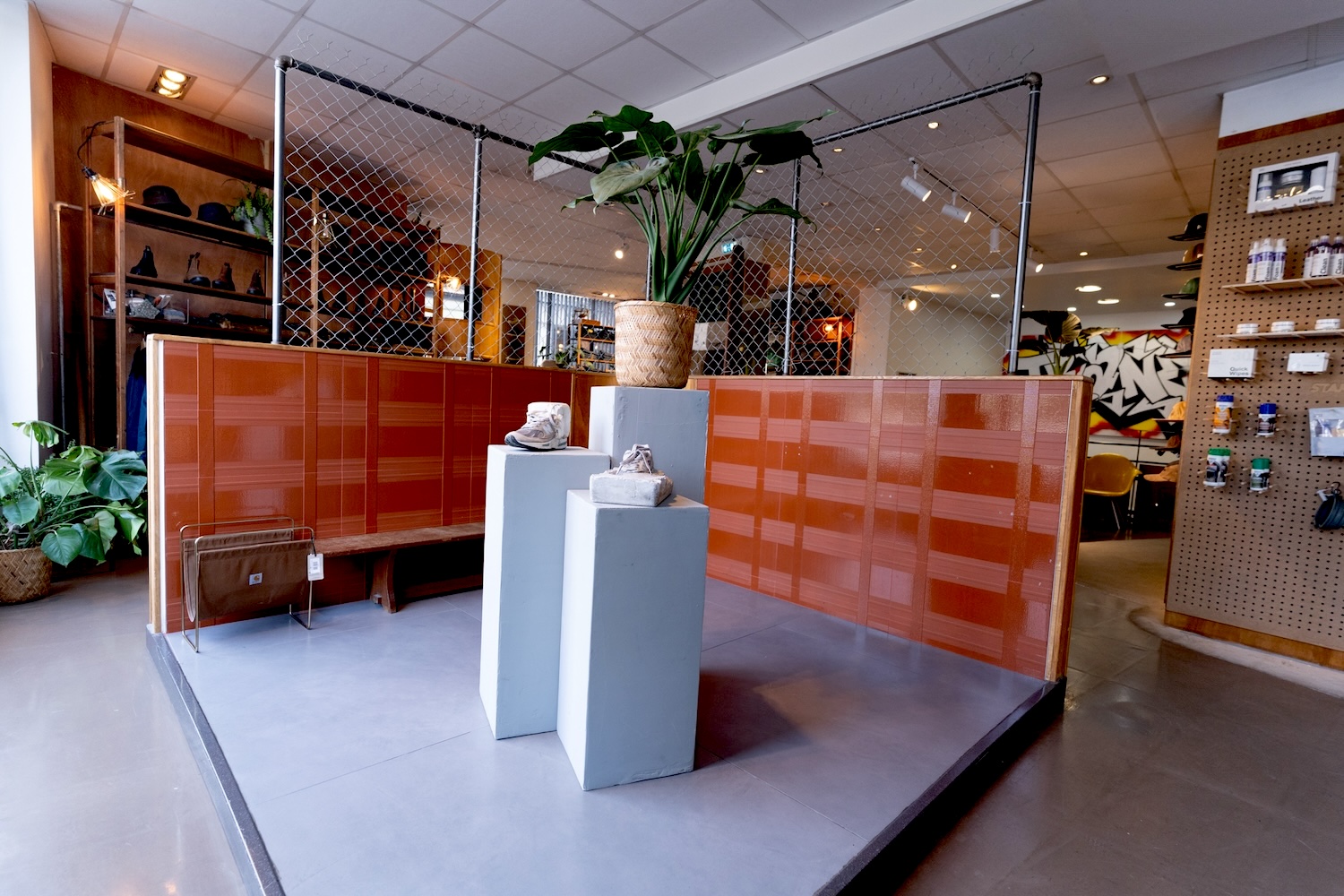 Starcow Paris Store photo 1