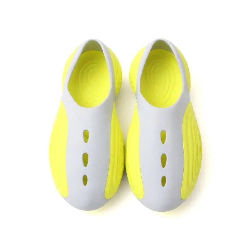 3月19日発売｜「atmos」限定カラーの『Crocs Ripple』を発売