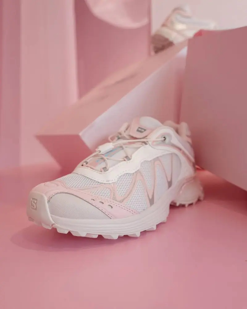 BEAKER x Salomon XT-Whisper