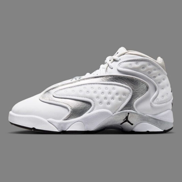 WMNS Air Jordan OG "White/Metallic Silver"