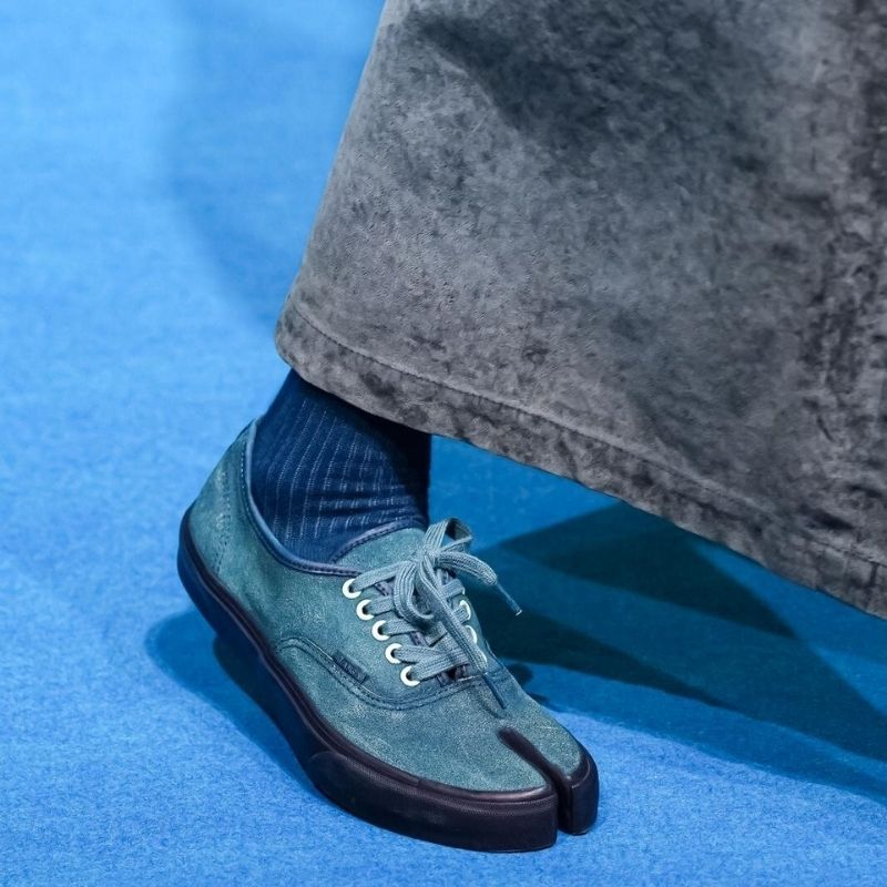 FDMTL x OTW by VANS AUTHENTIC TABI TOE