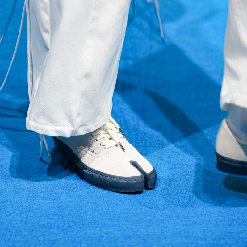 FDMTL x OTW by VANS AUTHENTIC TABI TOE