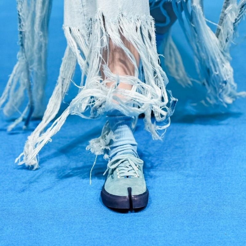 FDMTL x OTW by VANS AUTHENTIC TABI TOE