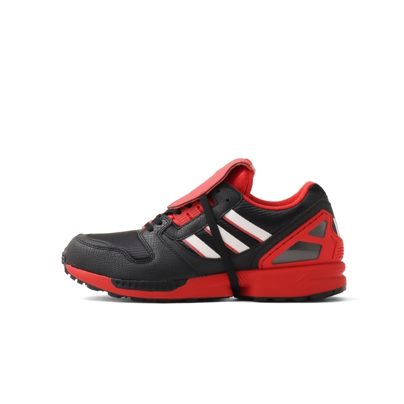 「atmos」と「adidas Originals」の名作別注シリーズ”ZX 8000 G-SNK”の12作目"Predator"が登場