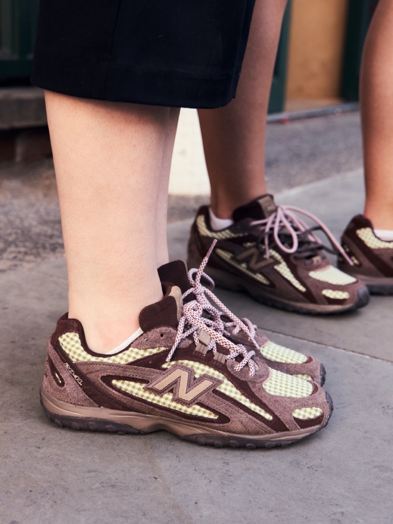 Size? × New Balance 204L